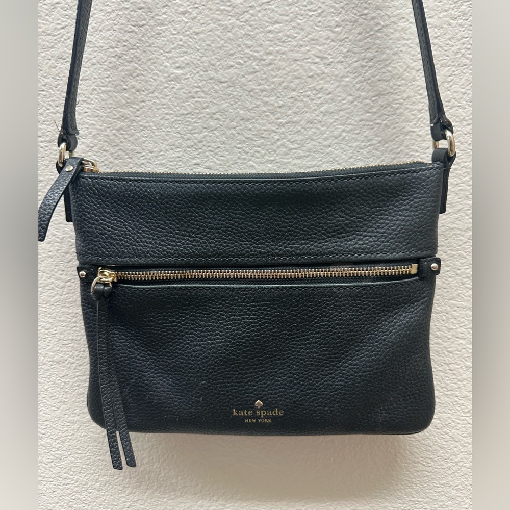 Kate Spade Black Crossbody Bag With Adjustable Strap And Sleek Design